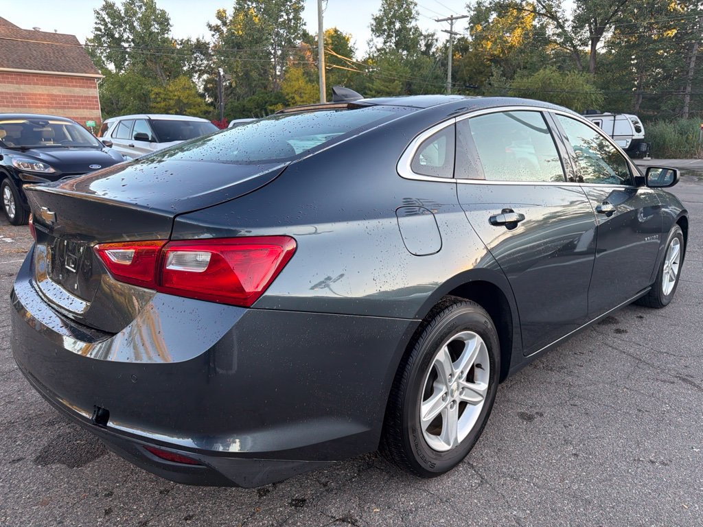 Used 2020 Chevrolet Malibu LS w/ Driver Confidence Package II FWD image 5