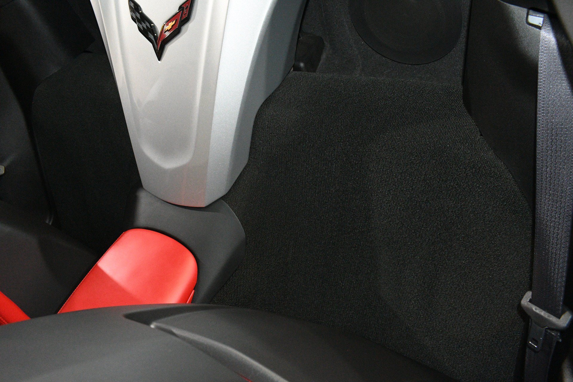 Used 2015 Chevrolet Corvette Z06 w/ 3LZ Preferred Equipment Group RWD image 19