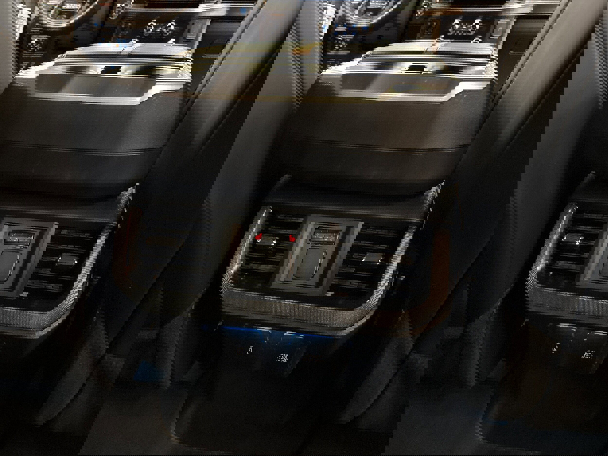 Used 2023 Ford F150 Platinum image 22