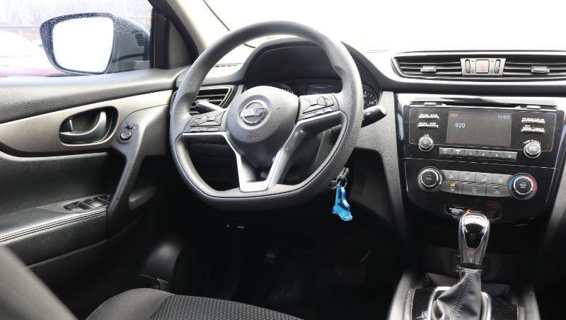 Used 2018 Nissan Rogue Sport S w/ S Appearance Package image 17