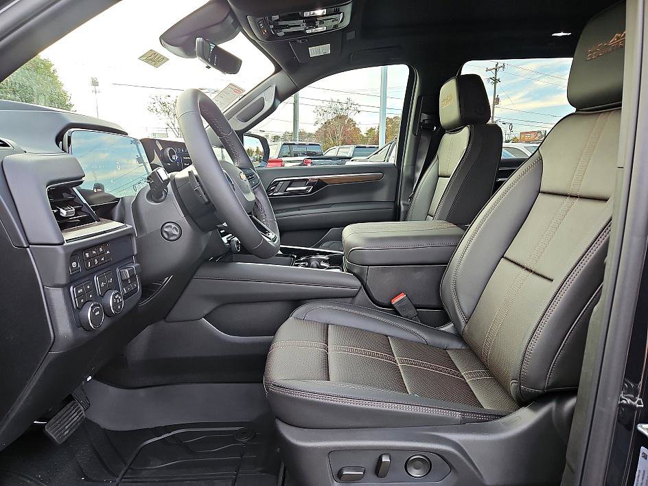 New 2026 Chevrolet Tahoe High Country w/ Sun And Tow Package image 9