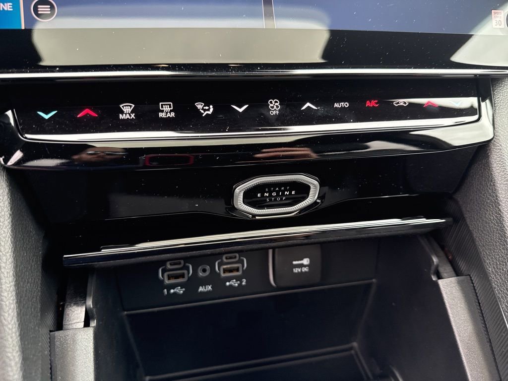 New 2026 Jeep Grand Cherokee L Limited image 16