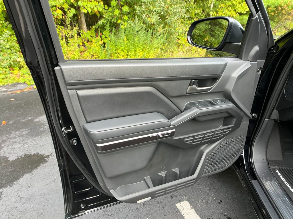 New 2025 Toyota Tacoma TRD Off-Road w/ TRD Off Road Upgrade Package image 11