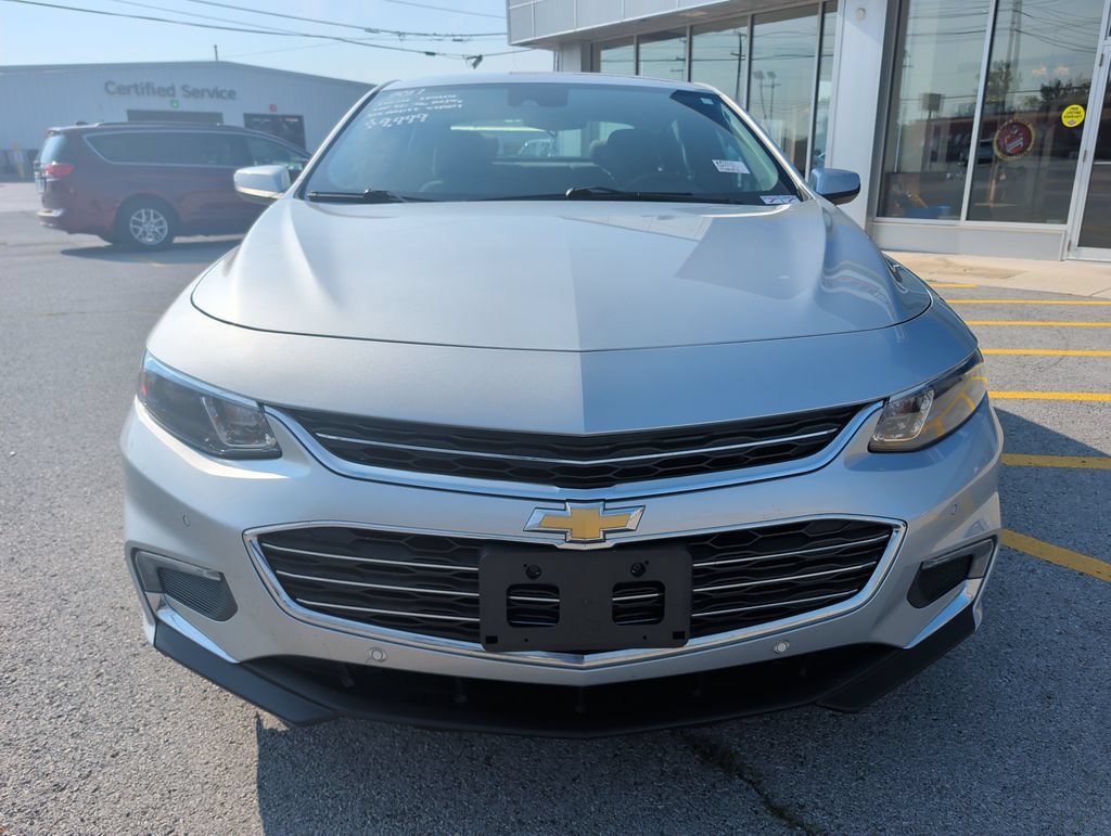 Used 2017 Chevrolet Malibu LT w/ Driver Confidence Package FWD video 2