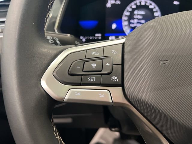 Used 2023 Volkswagen Tiguan SE w/ Panoramic Sunroof Package AWD/4WD image 27
