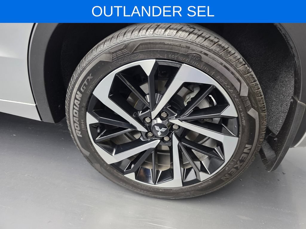 Used 2023 Mitsubishi Outlander SEL FWD image 16