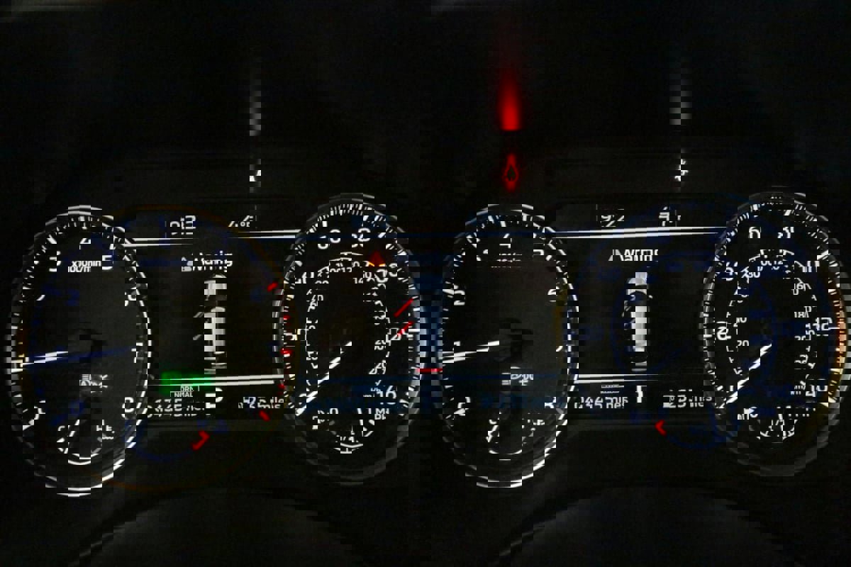 Used 2024 Mitsubishi Outlander SE image 19