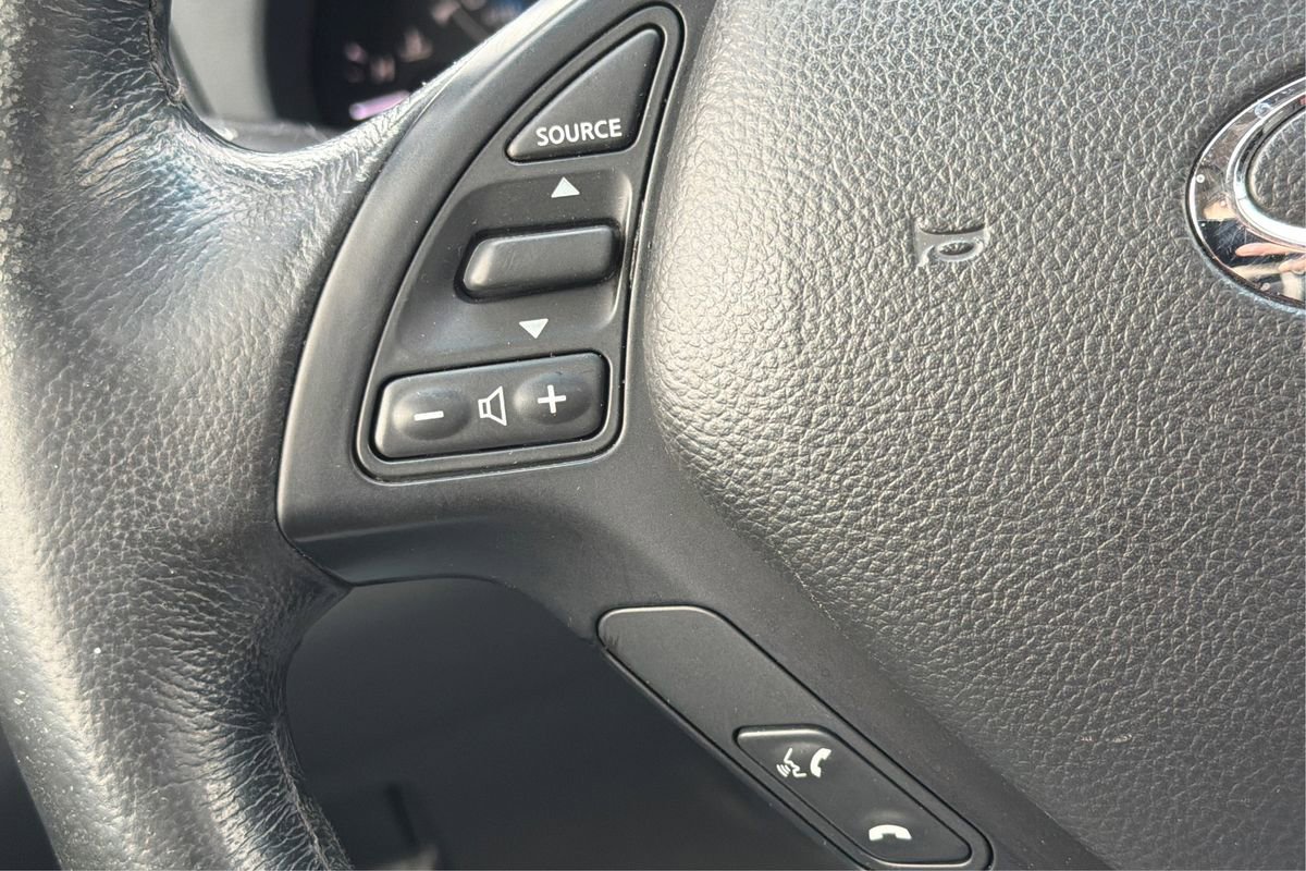 Used 2017 INFINITI QX50 AWD image 33