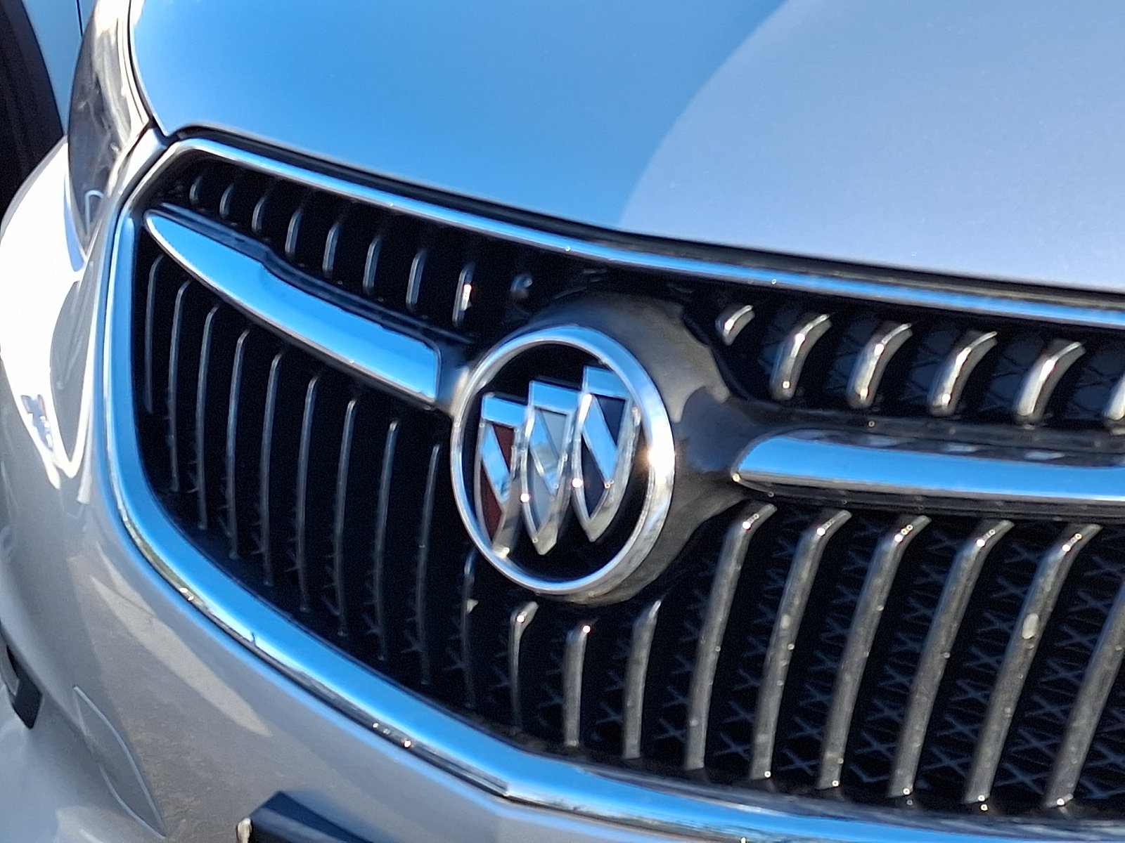 Used 2019 Buick Encore Essence image 8