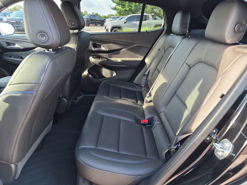 Used 2025 Buick Envista Sport Touring w/ Experience Buick Package FWD image 36