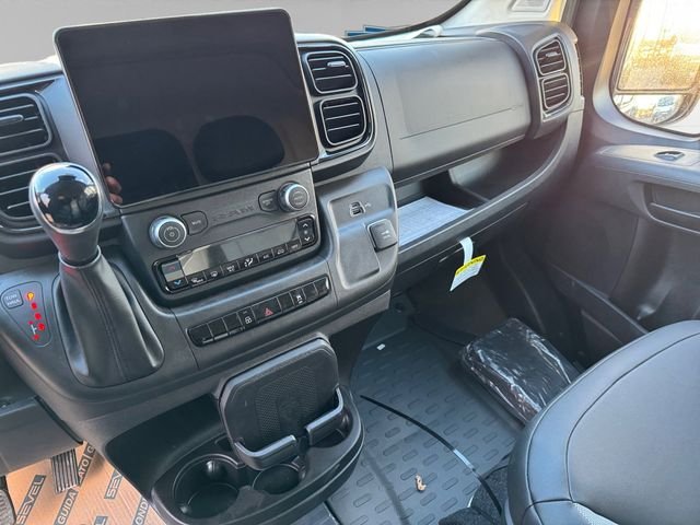New 2026 RAM ProMaster 2500 w/ Premium Convenience Group FWD image 12