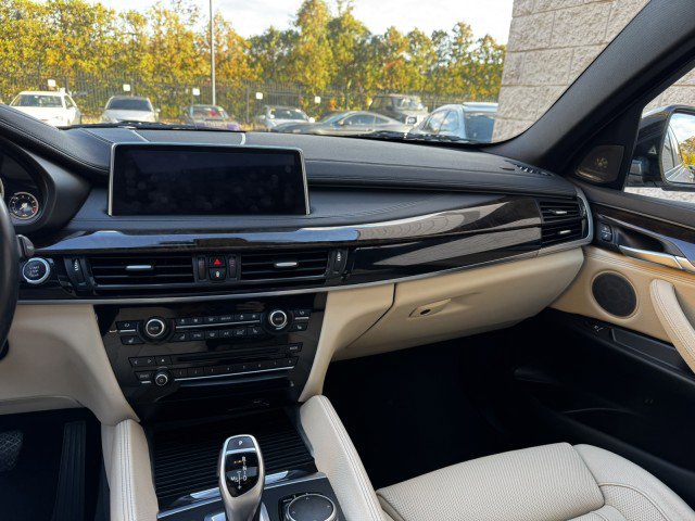 Used 2019 BMW X6 xDrive35i w/ M Sport Package image 25