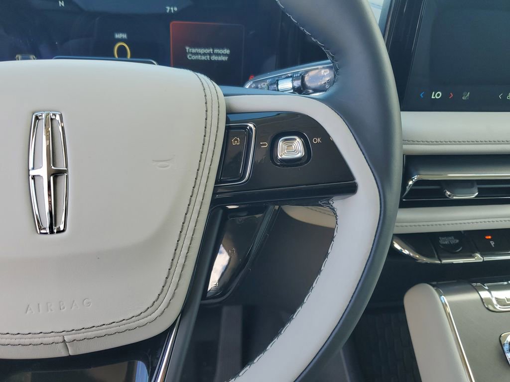 New 2026 Lincoln Aviator 2WD image 24