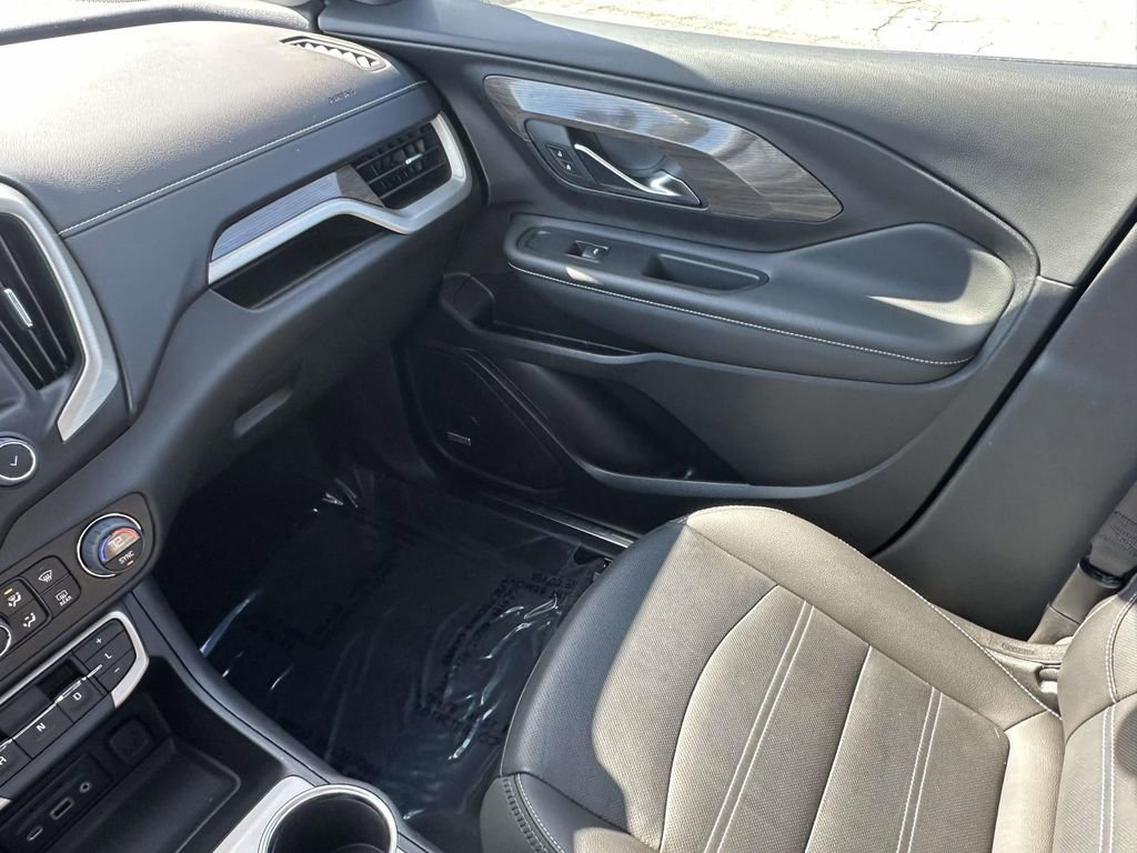 Certified 2024 GMC Terrain Denali w/ Denali Premium Package image 35