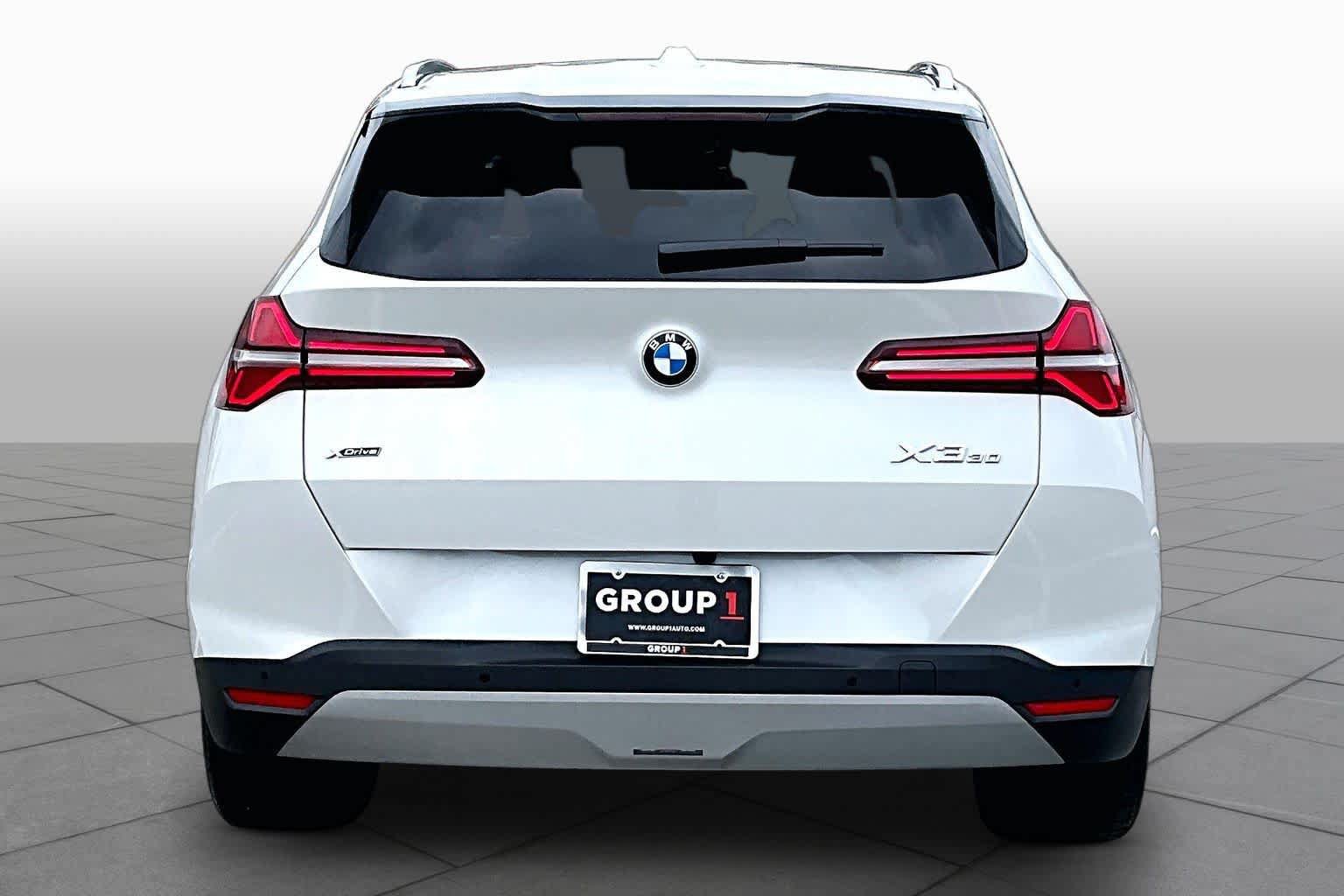 Used 2025 BMW X3 xDrive30i w/ Premium Package AWD/4WD image 5