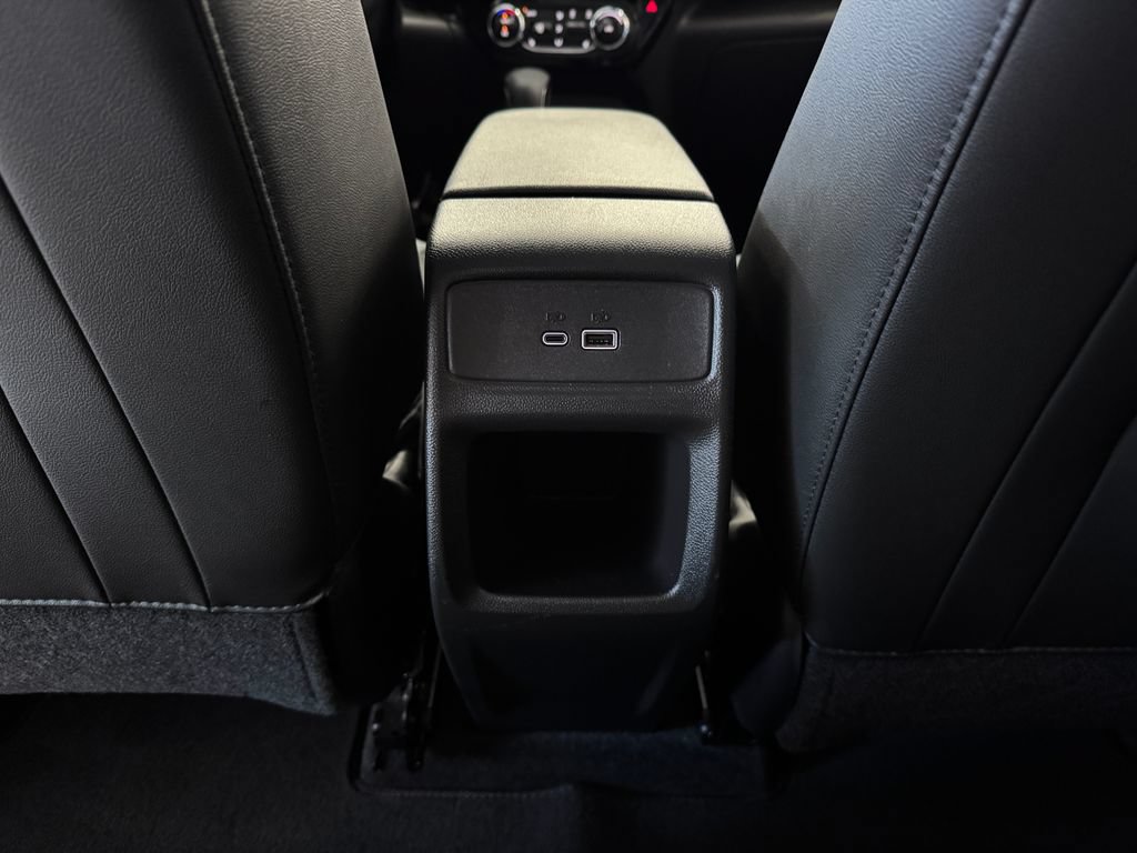 Used 2024 Chevrolet Trax LT w/ Driver Confidence Package FWD image 27
