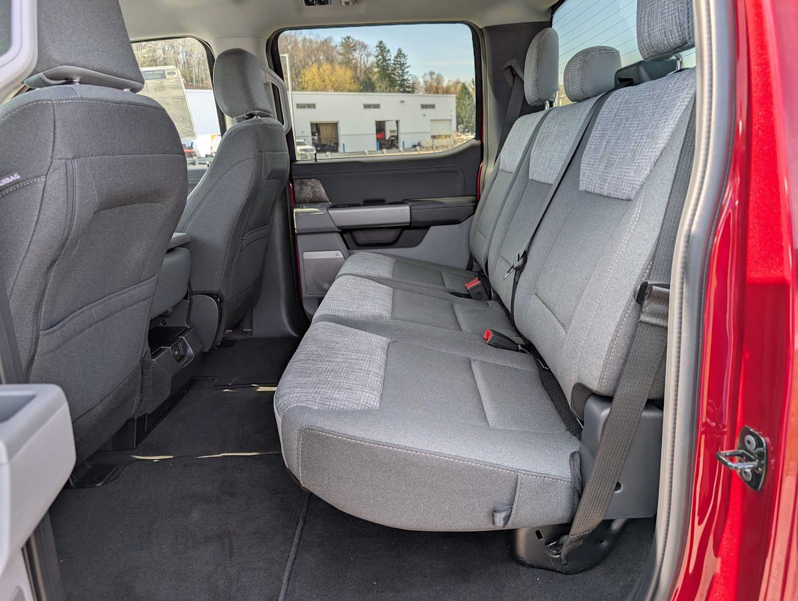 New 2026 Ford F250 XLT w/ XLT Premium Package AWD/4WD image 18