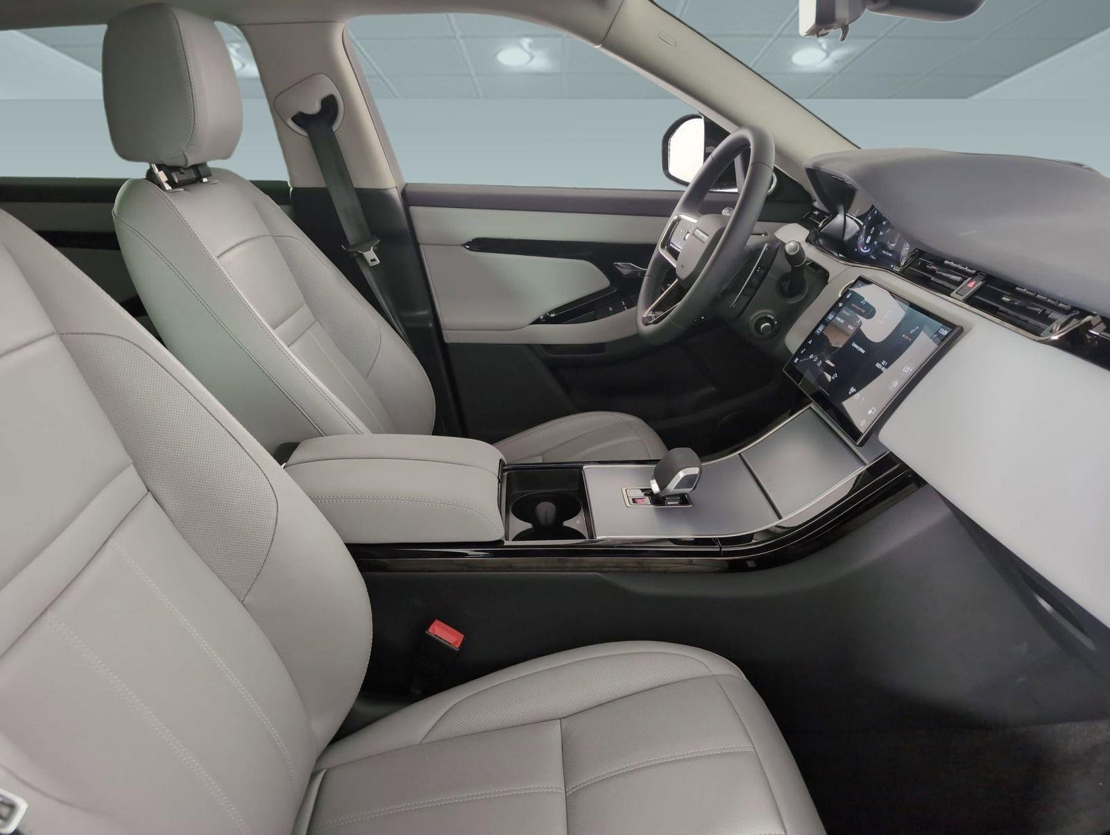 Certified 2025 Land Rover Range Rover Evoque S image 20