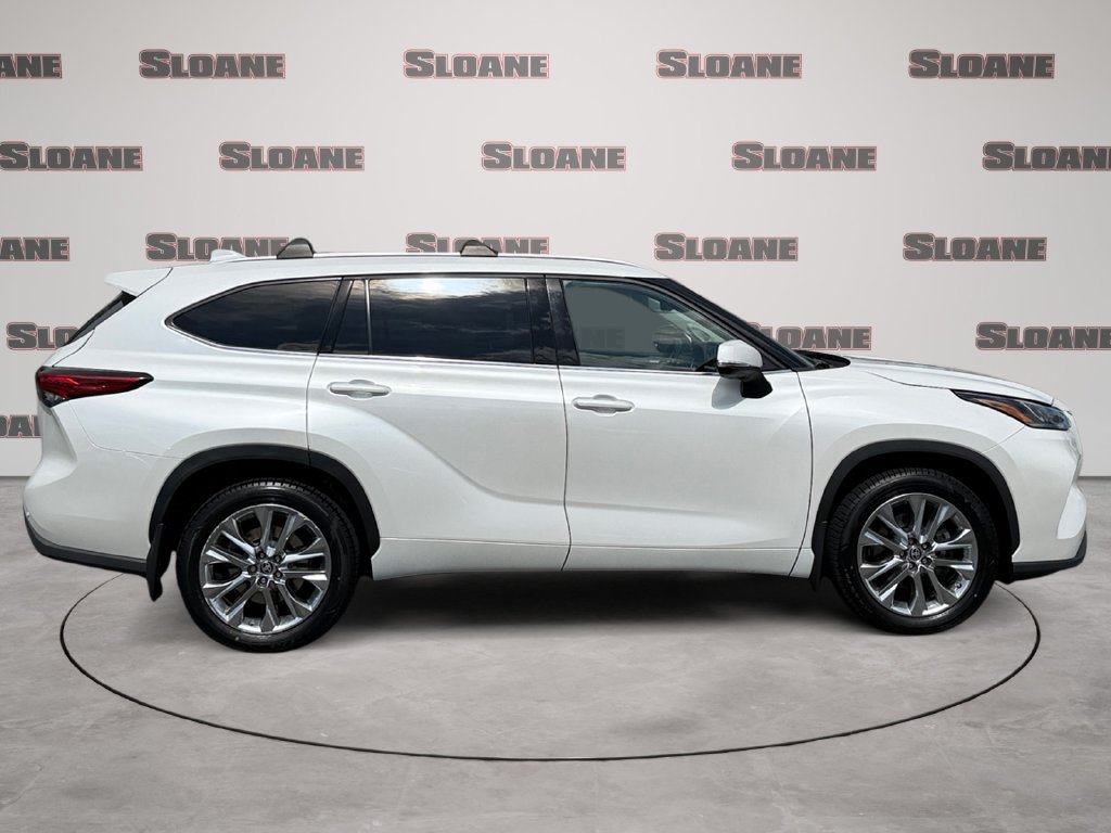 Used 2023 Toyota Highlander Limited AWD/4WD image 6