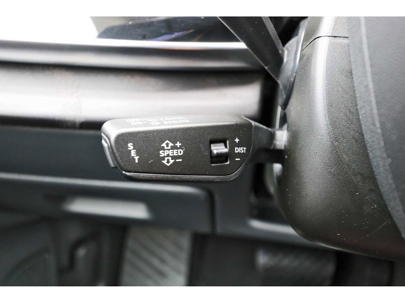 Used 2022 Audi Q8 Prestige w/ Prestige Package AWD/4WD image 19
