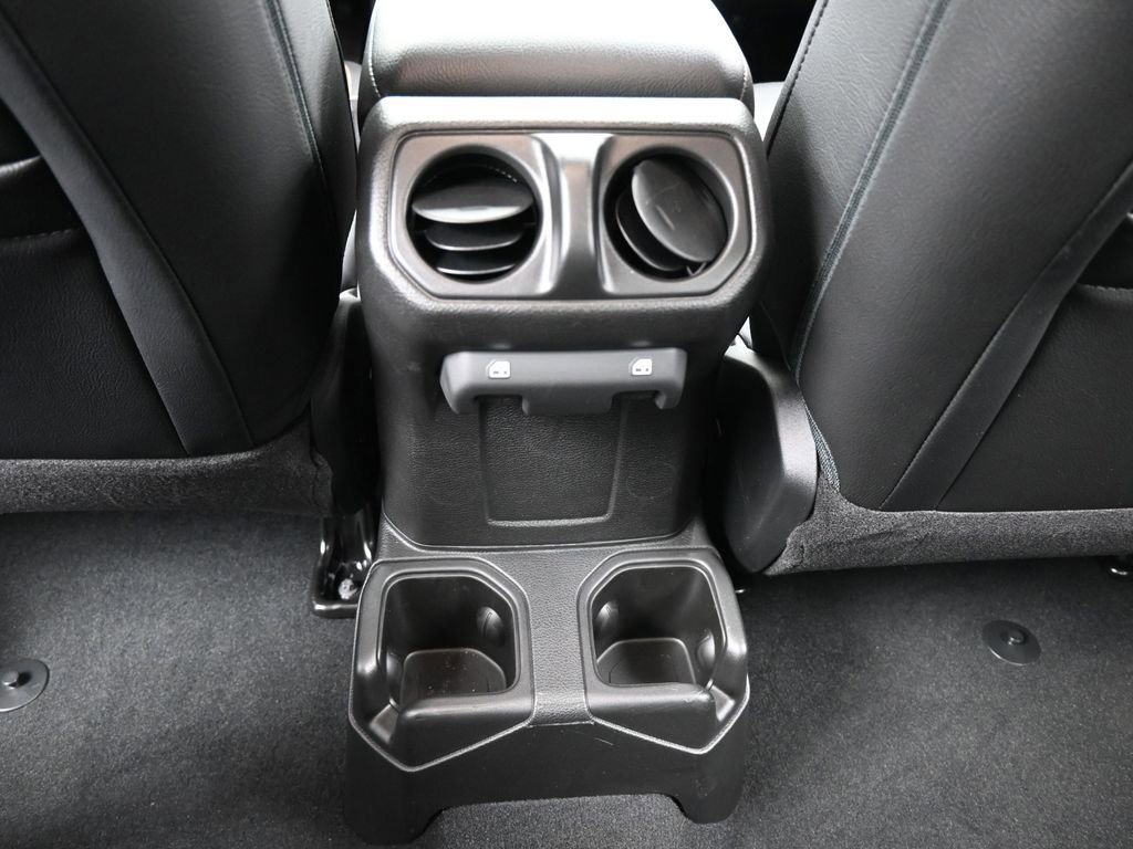 Used 2024 Jeep Gladiator Sport image 36