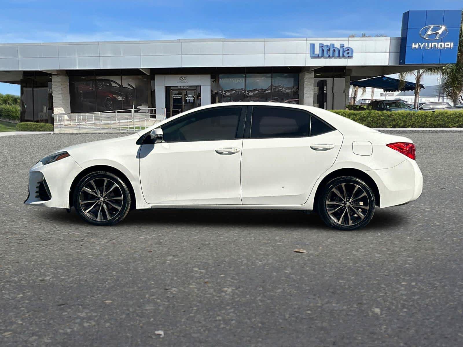 Used 2017 Toyota Corolla SE FWD image 6