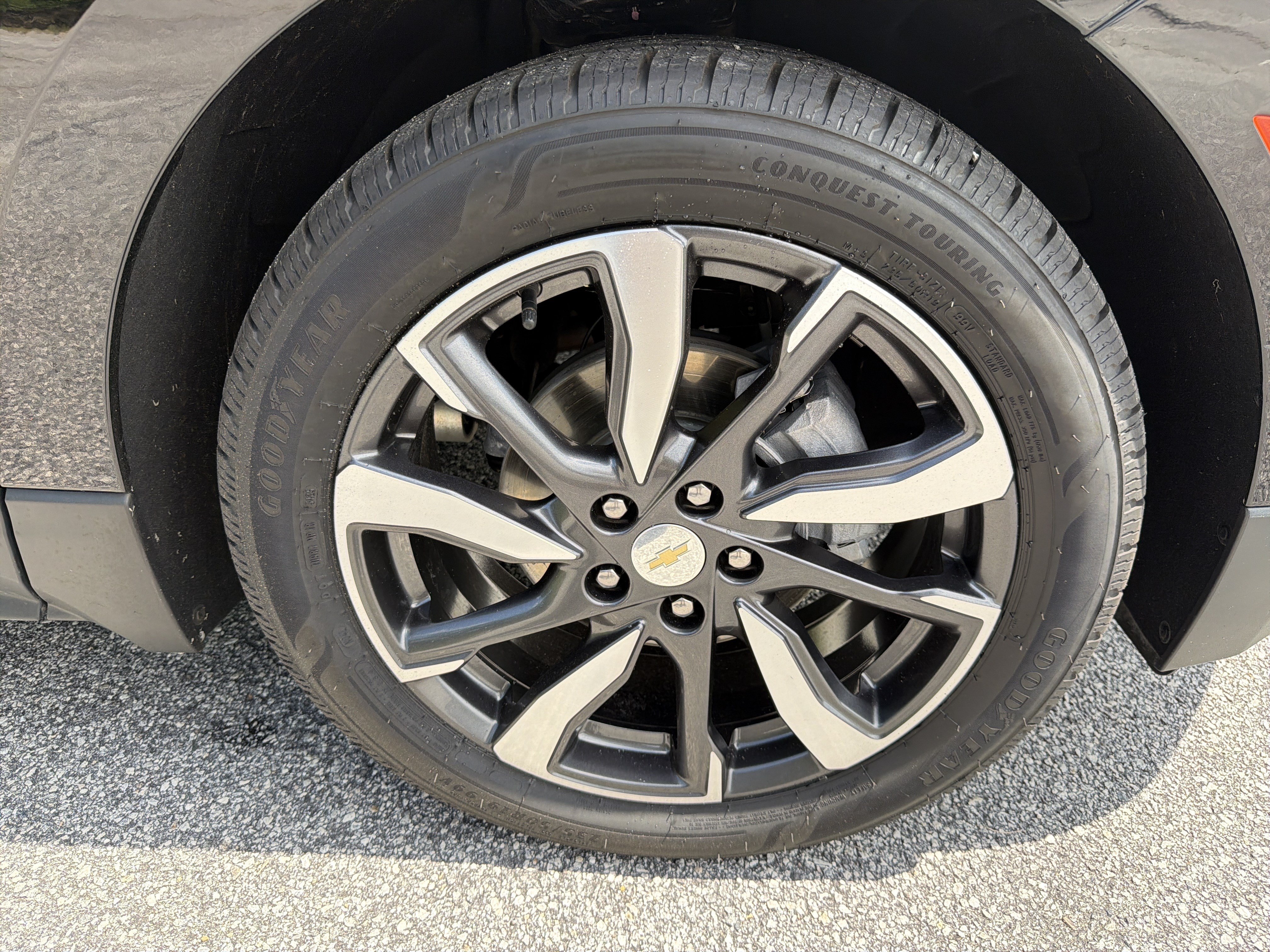 Used 2023 Chevrolet Equinox Premier FWD image 14