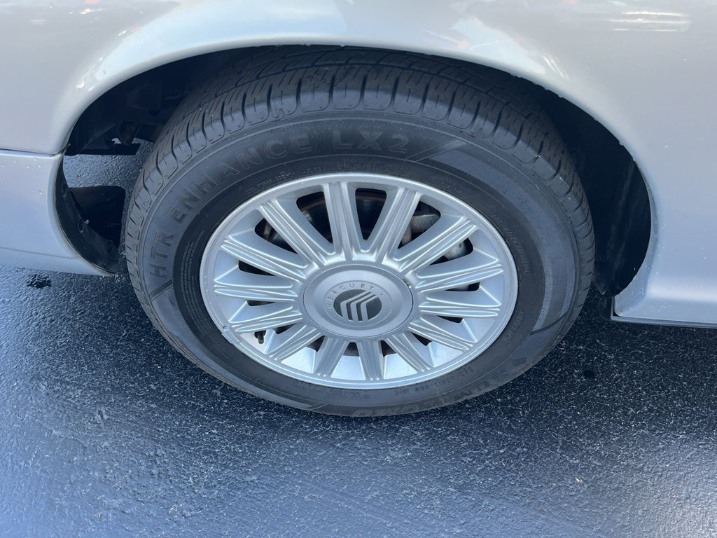 Used 2011 Mercury Grand Marquis LS image 37