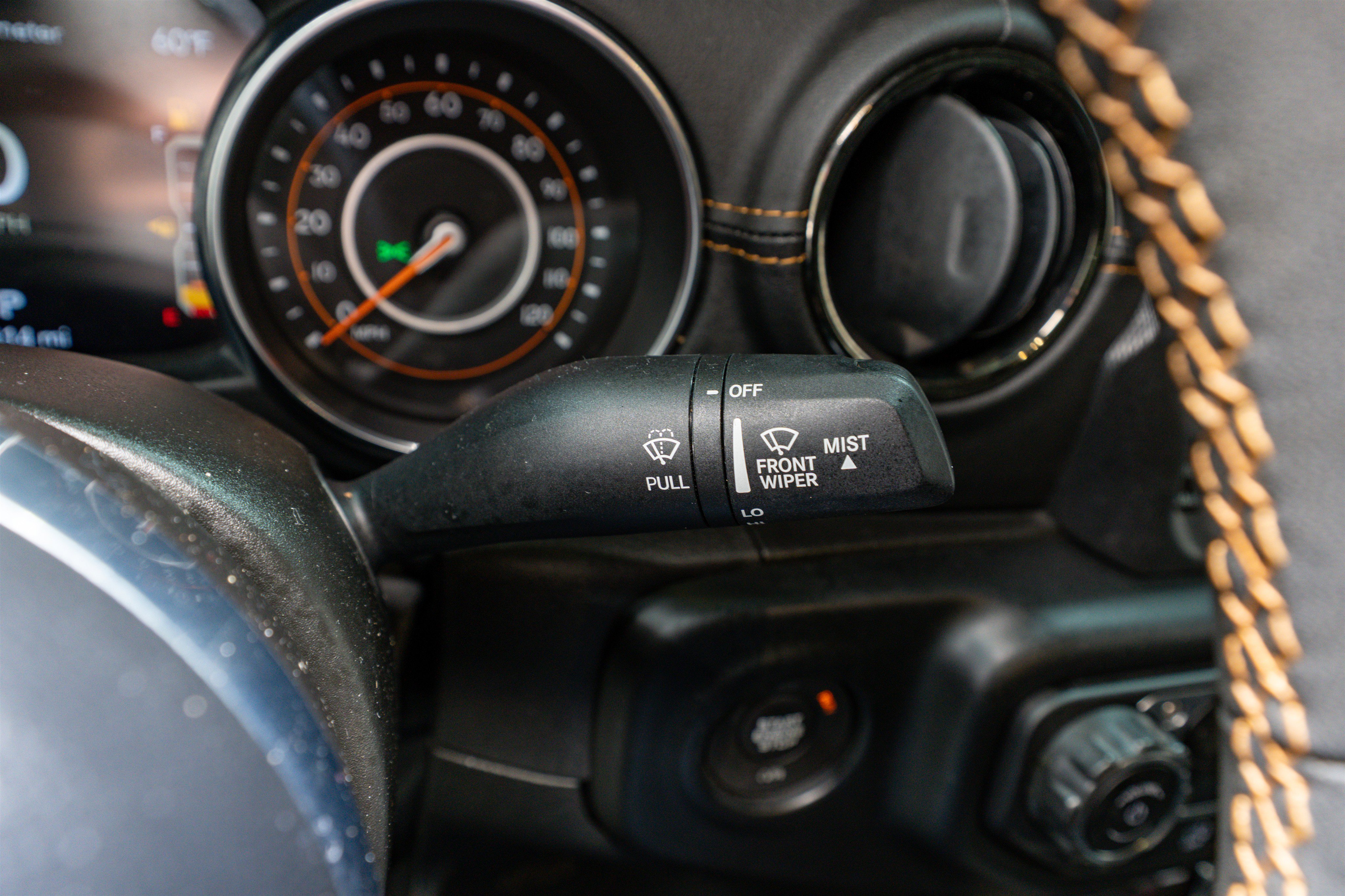 Used 2023 Jeep Gladiator Overland AWD/4WD image 29