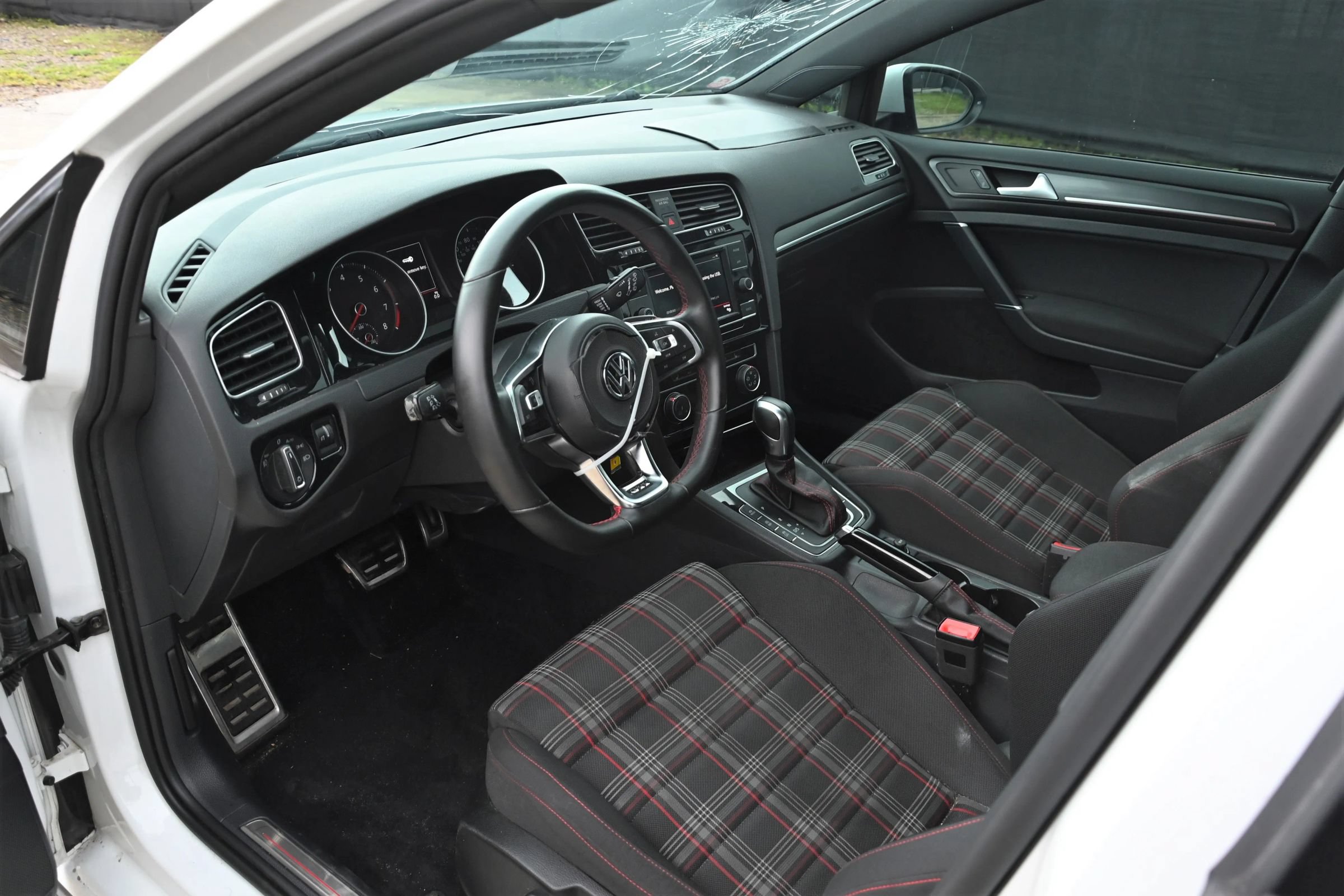 Used 2020 Volkswagen GTI S FWD image 11