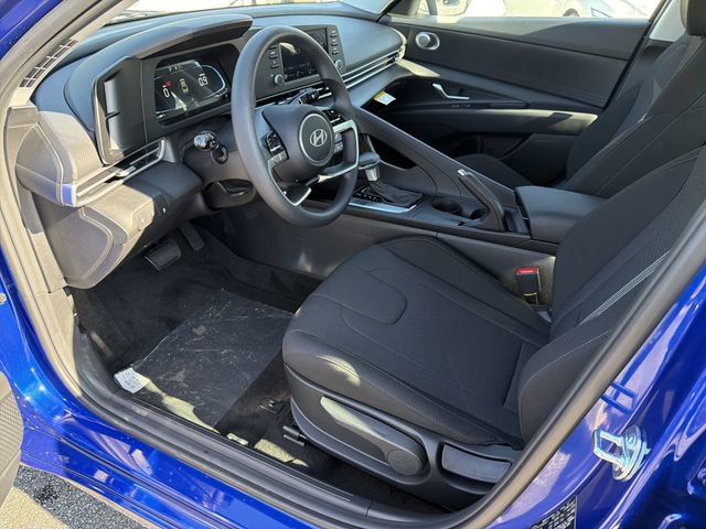 New 2026 Hyundai Elantra SE image 9
