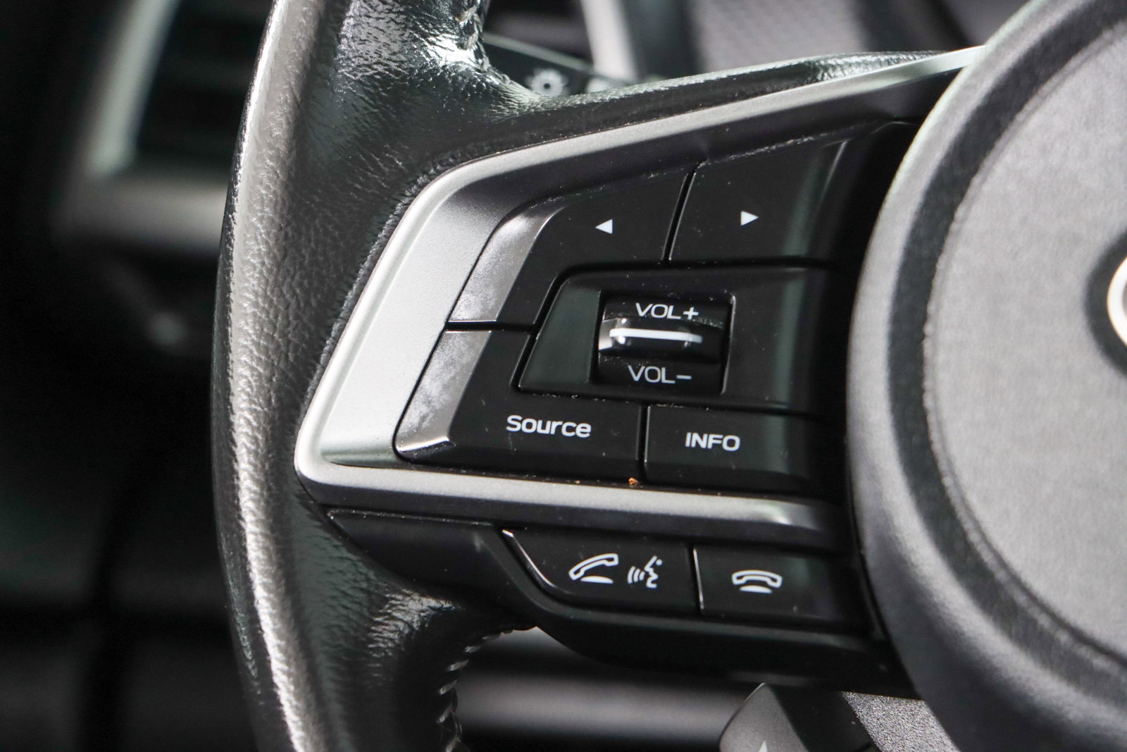 Used 2023 Subaru Forester Premium image 13