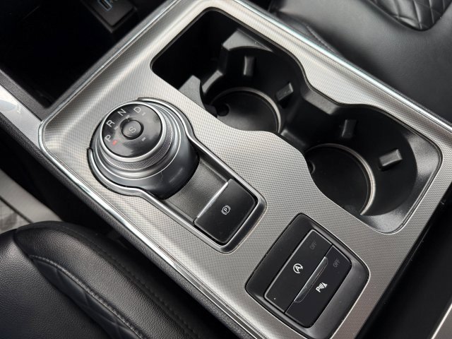 Certified 2024 Ford Edge Titanium AWD/4WD image 34