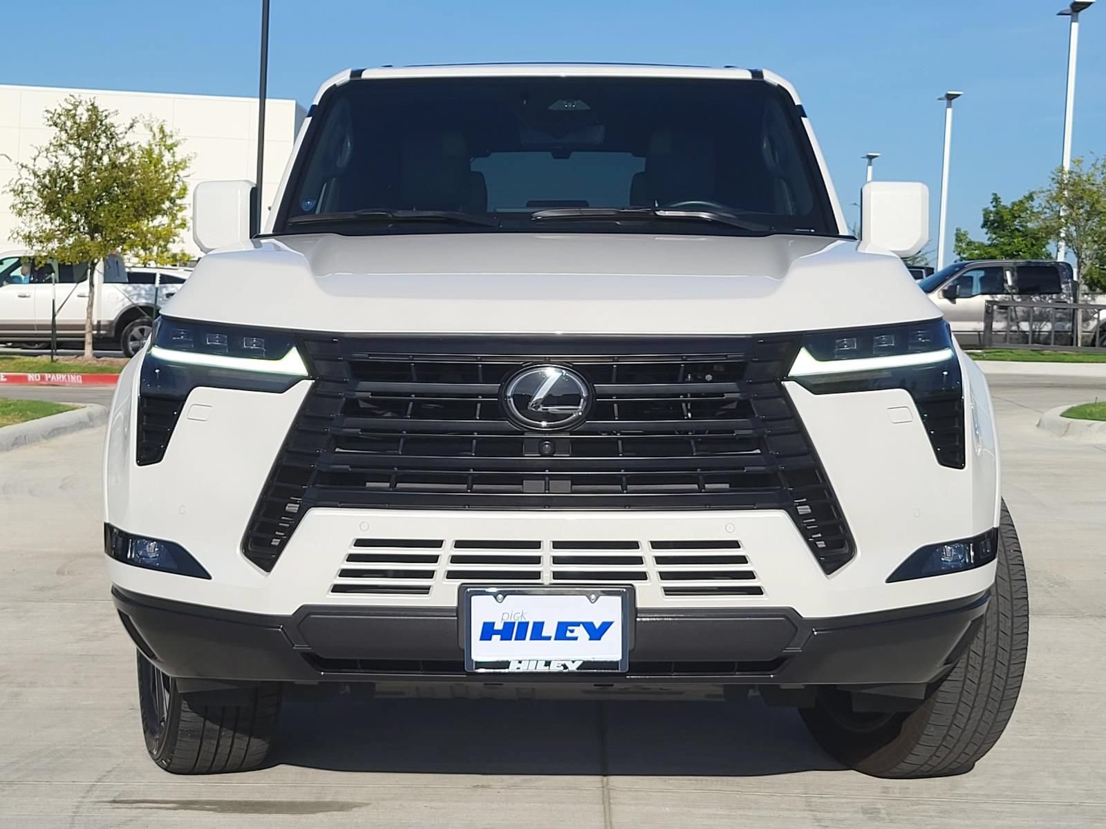 Used 2025 Lexus GX 550 w/ Accessory Package (2T) AWD/4WD video 2