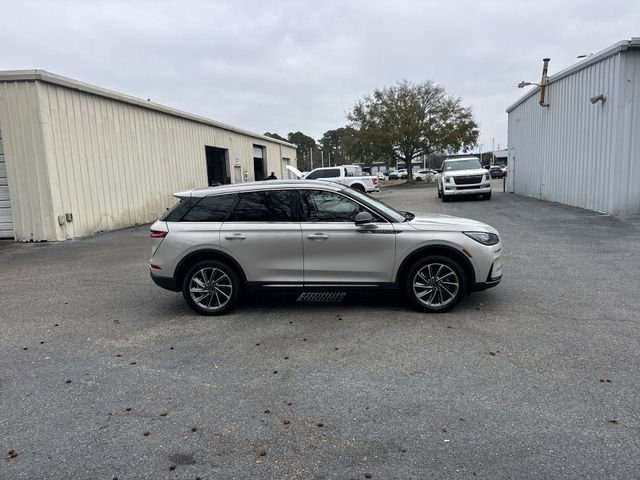 Used 2023 Lincoln Corsair AWD w/ Equipment Group 101A image 4