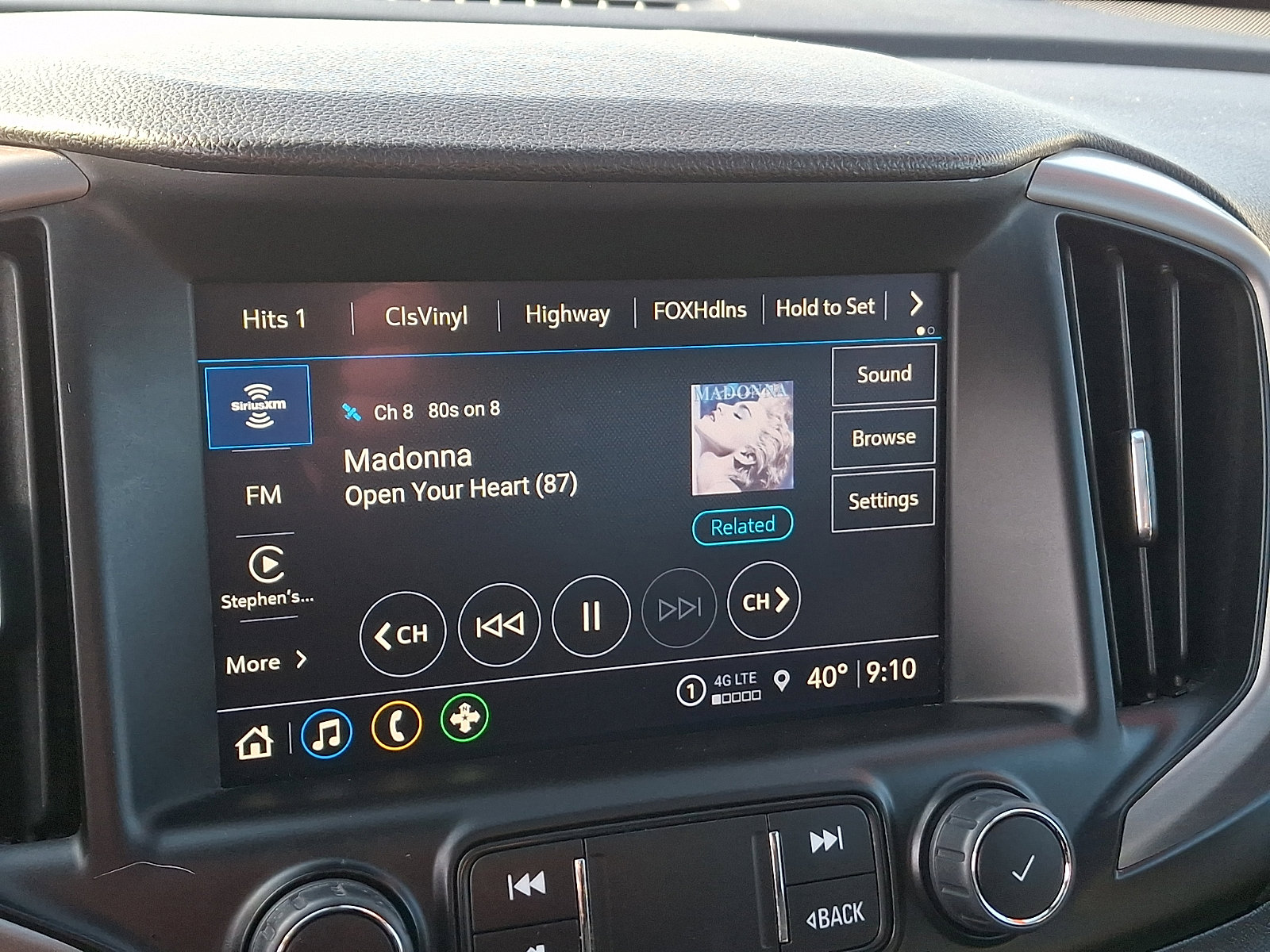 Used 2024 GMC Terrain AT4 image 17