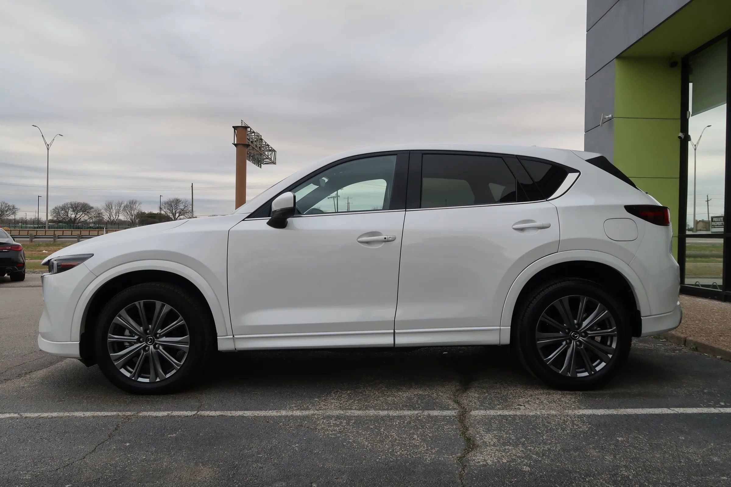 Used 2025 MAZDA CX-5 Signature image 7