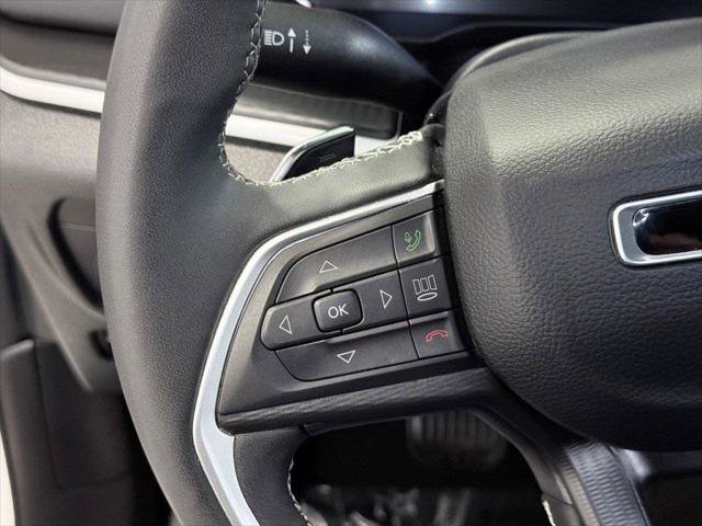 Certified 2024 Jeep Grand Cherokee Altitude image 39