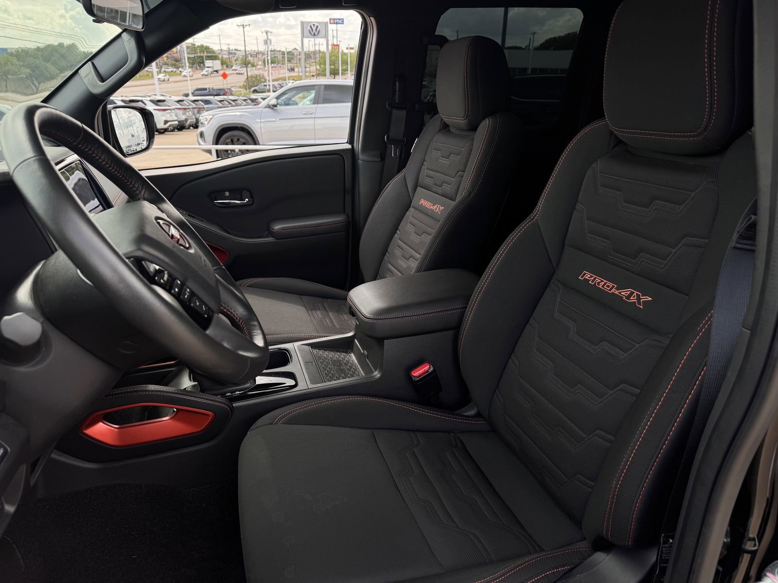 Used 2024 Nissan Frontier PRO-4X w/ Pro Convenience Package image 26