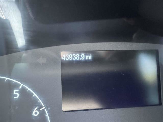 Used 2023 Ford Transit 250 Medium Roof w/ Load Area Protection Package RWD image 14