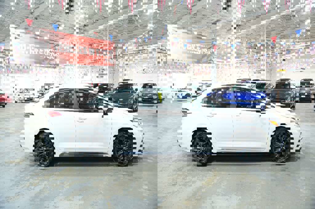 Used 2024 Toyota Corolla SE image 13