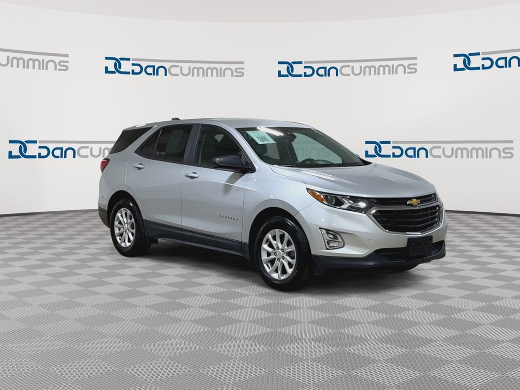Used 2020 Chevrolet Equinox LS w/ LS Convenience Package image 2