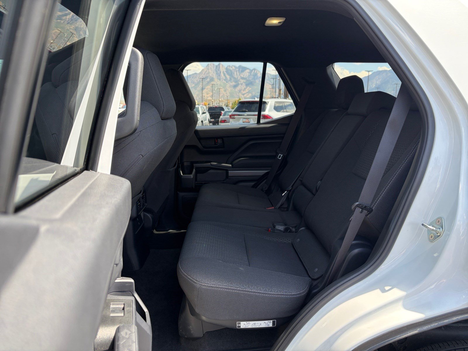 Certified 2025 Toyota 4Runner SR5 AWD/4WD image 26