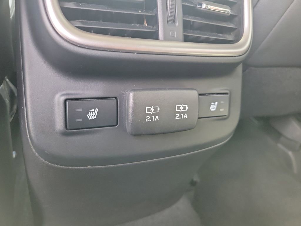 Used 2020 Subaru Outback Limited w/ Popular Package #2 image 11