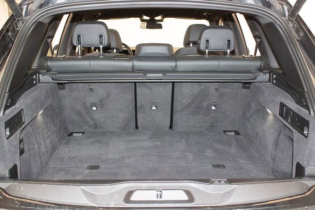 Used 2025 BMW X5 xDrive50e image 14