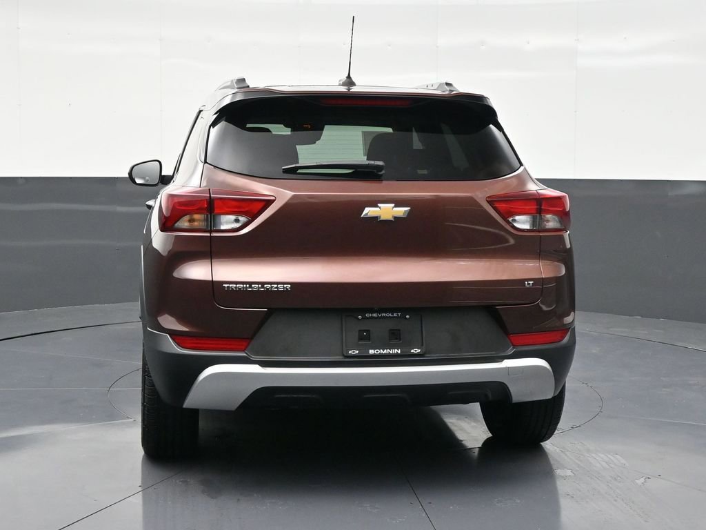 Used 2022 Chevrolet TrailBlazer LT FWD image 4