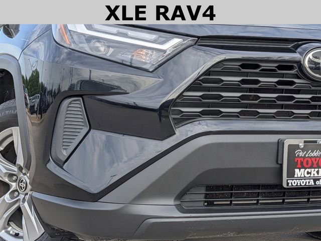 Used 2022 Toyota RAV4 XLE w/ Convenience Package image 3