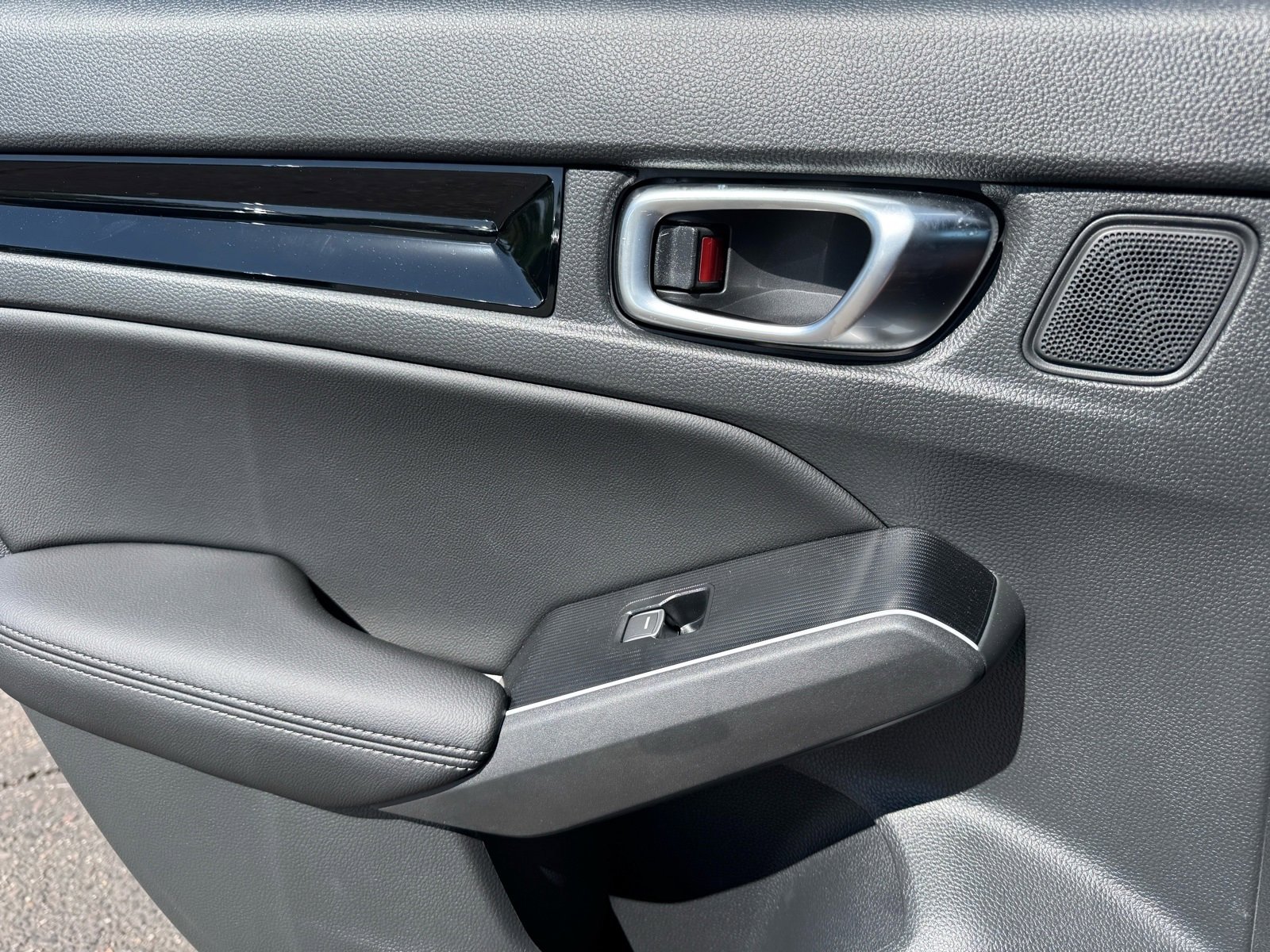 New 2025 Honda Civic Sport Touring image 17