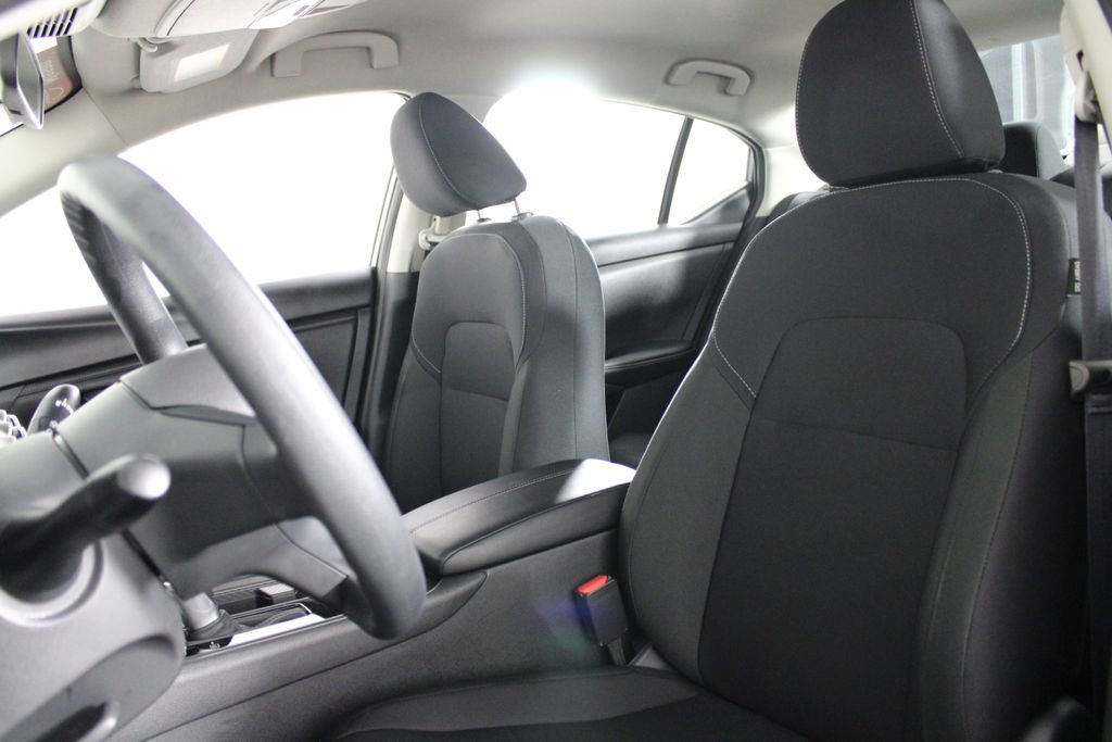 Certified 2025 Nissan Sentra S image 19