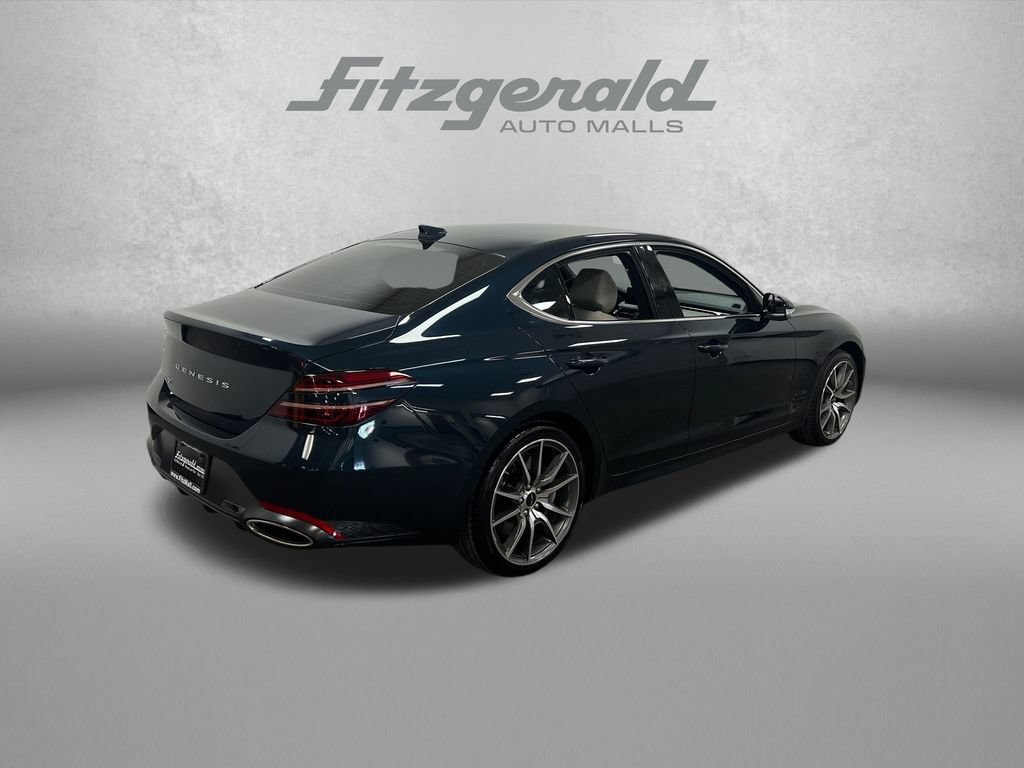Used 2024 Genesis G70 2.5T RWD image 5